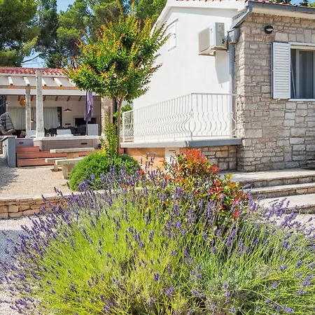 Seafront Villa De Finis