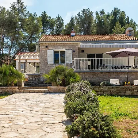 Seafront Villa De Finis Villa *