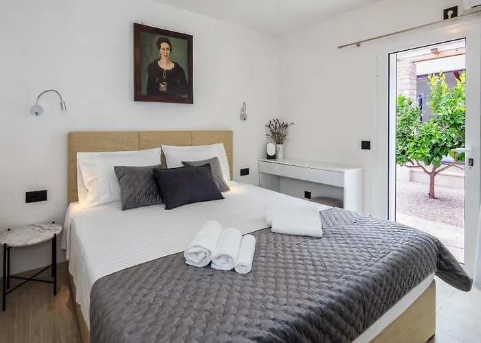 Villa House De Finis Sutivan