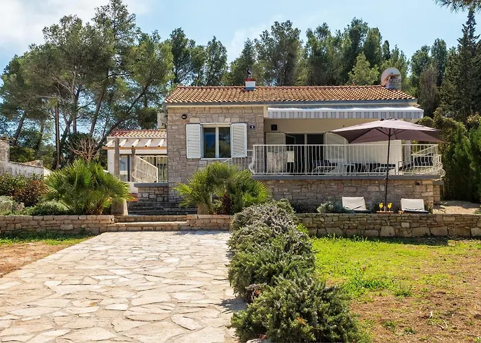 House De Finis Villa *