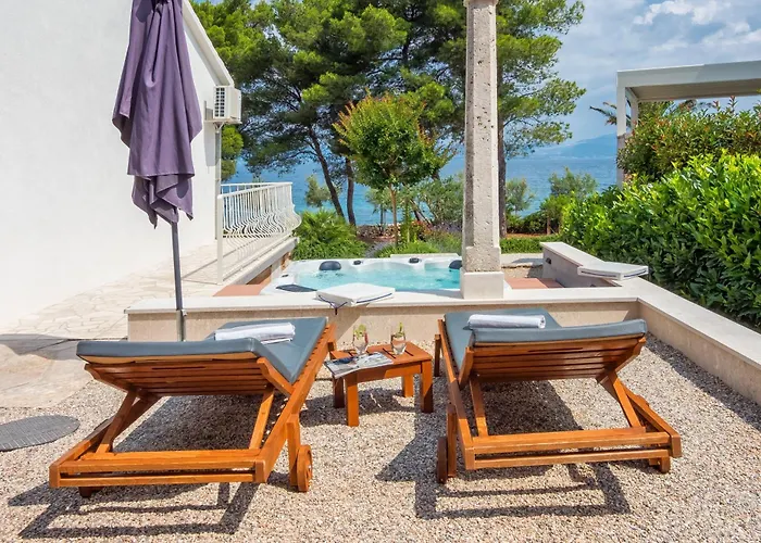 House De Finis Villa *